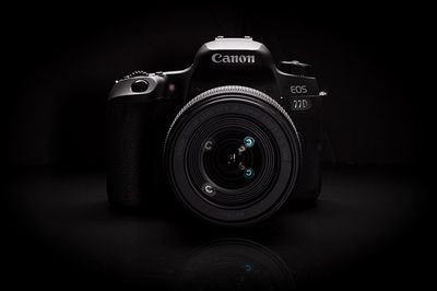 Canon EOS 77D- 24 Megapixels DSLR.